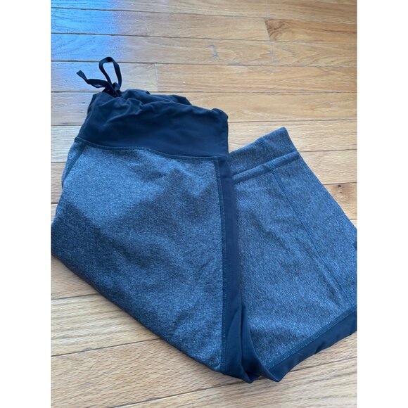 Lululemon Athletica sz 4 Womens Gray & Black Crop Pants With Drawstring Waist - Picture 6 of 10